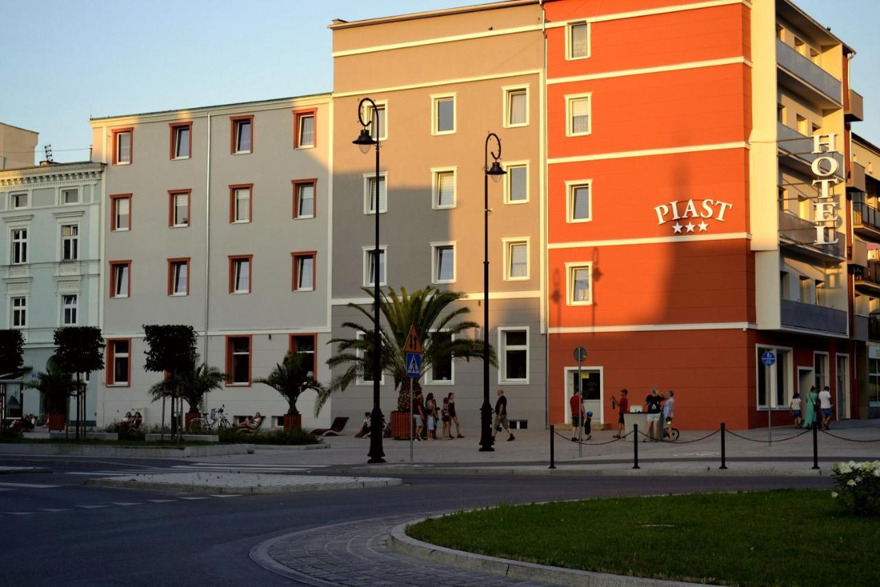 Hotel Piast Nysa Luaran gambar