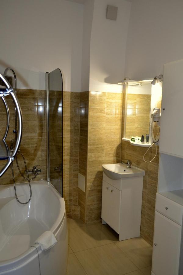 Hotel Piast Nysa Luaran gambar