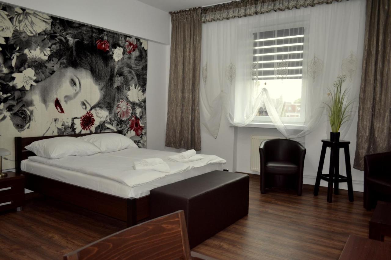 Hotel Piast Nysa Luaran gambar