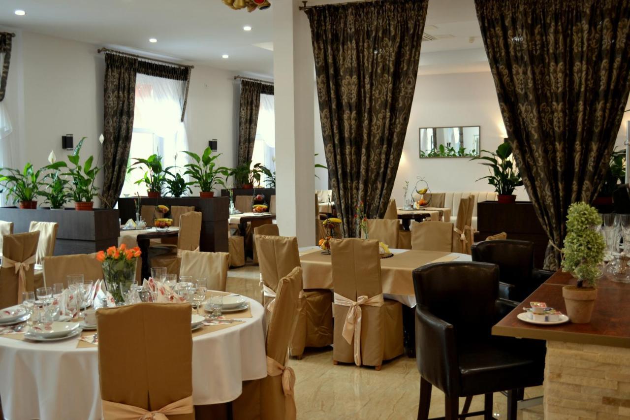 Hotel Piast Nysa Luaran gambar
