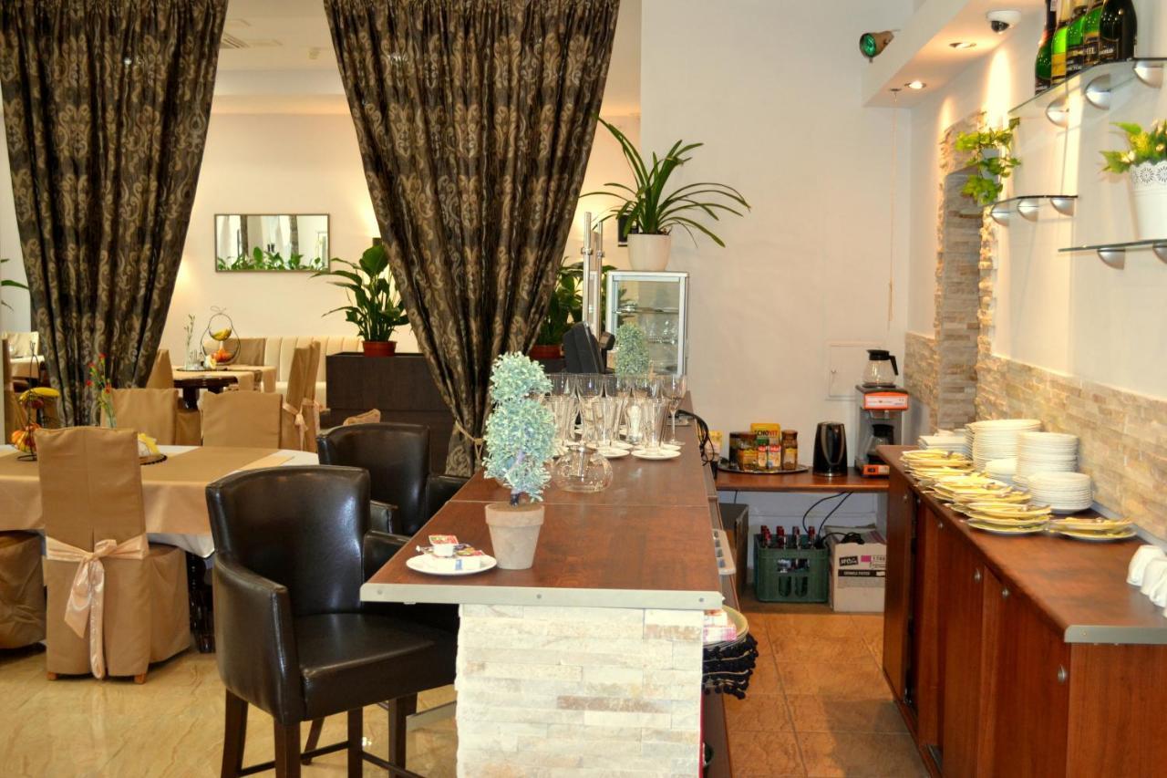 Hotel Piast Nysa Luaran gambar