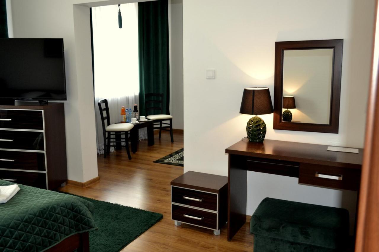 Hotel Piast Nysa Luaran gambar
